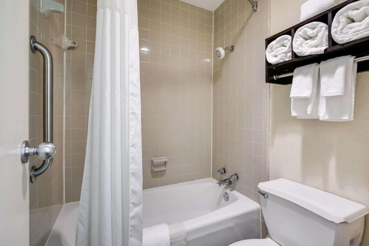 Quality Inn & Suites Mt Chalet Клейтон Экстерьер фото